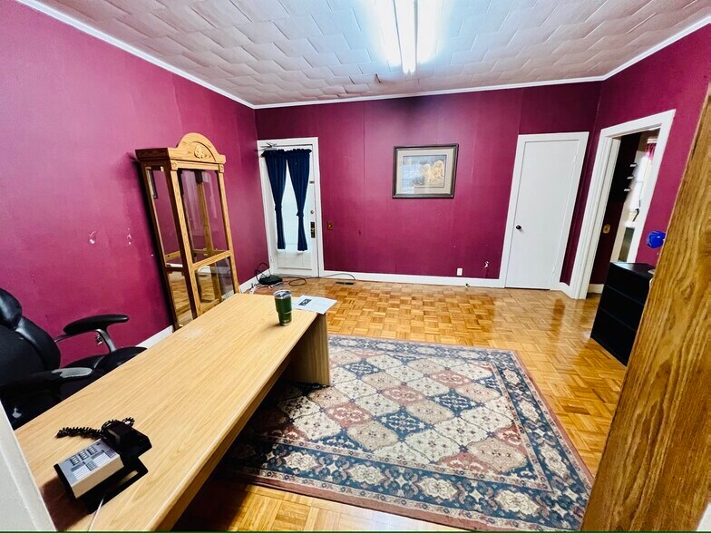 More Photos Of 303 S Second St, Booneville Medical For Sale