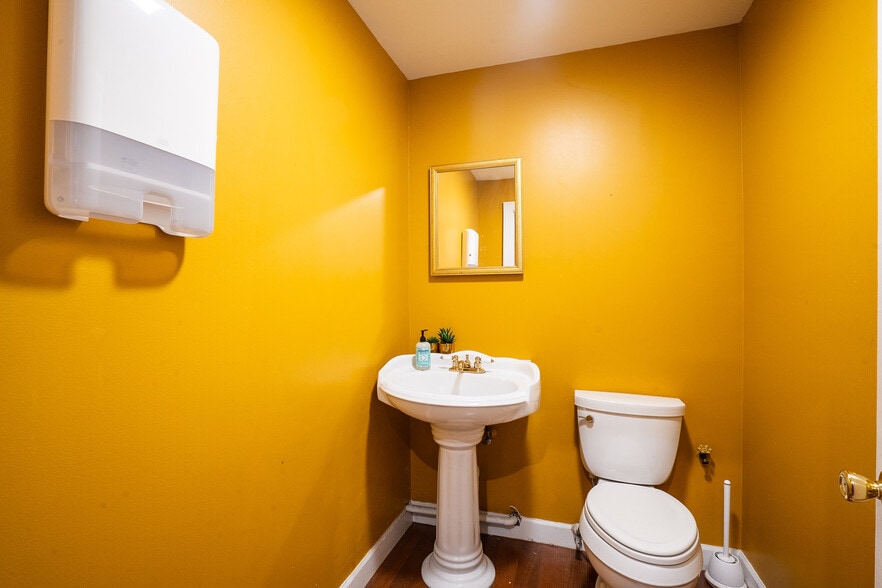 More Photos Of 77 S Union St, Lambertville Restaurant For Sale