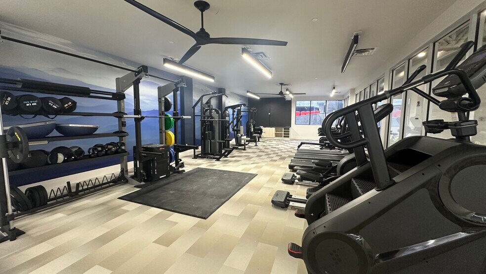 More Photos Of 3098 S Highland Dr, Salt Lake City Office For Lease