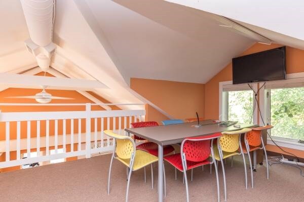 More Photos Of 35 King St, Burlington Office For Lease