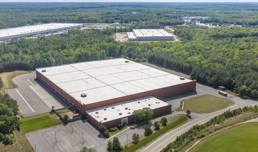 More Photos Of 11266 Enterprise Pky, Ruther Glen Distribution For Lease