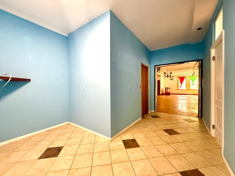 More Photos Of 5085 Route 23A, Haines Falls Flex For Sale