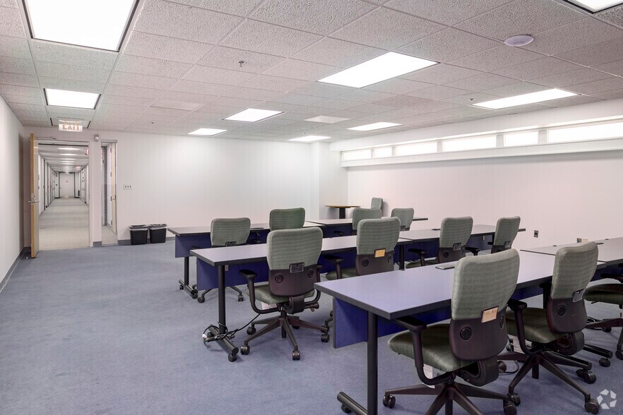 More Photos Of 12355 Sunrise Valley Dr, Reston Office For Lease