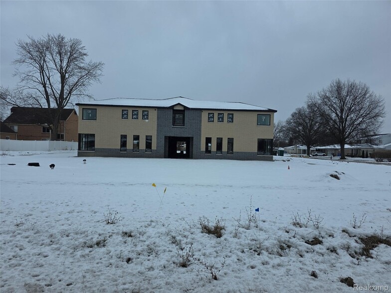 Primary Photo Of 6428 Inkster Rd, Dearborn Heights General Retail For Lease