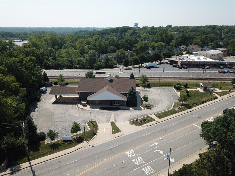 More Photos Of 25 W Main St, Cary Bank For Sale