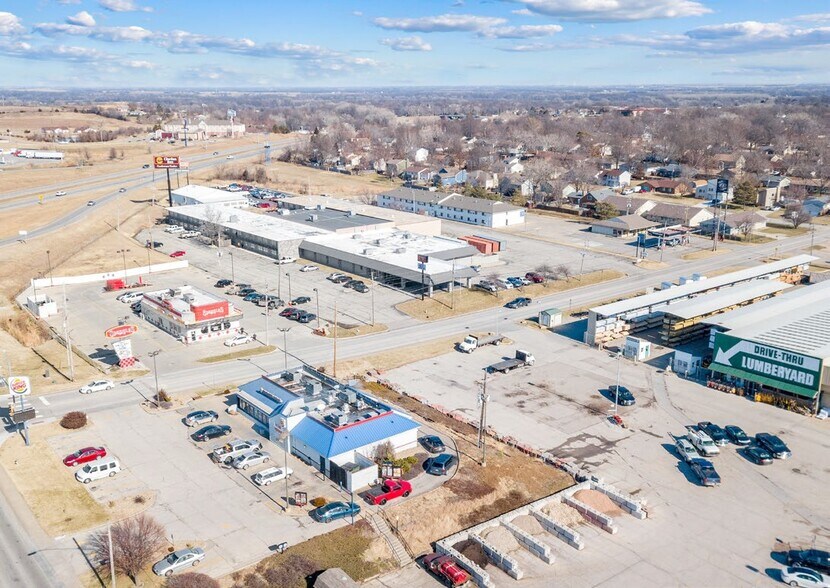 More Photos Of 2725 W 18th Ave, Emporia Fast Food For Sale