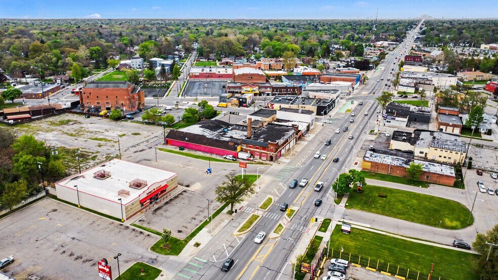 More Photos Of 22200 W Grand River Ave, Detroit Freestanding For Sale