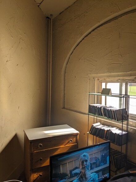 More Photos Of 576 E 152nd St, Cleveland Apartments For Sale