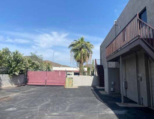 More Photos Of 11036 N 23rd Ave, Phoenix Research And Development For Lease