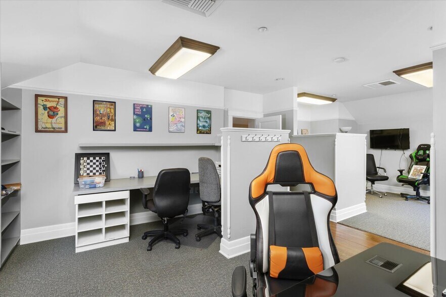 More Photos Of 136-140 W 3rd Ave, Escondido Office For Sale