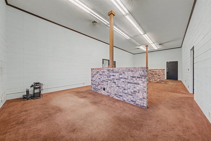 More Photos Of 16771 S 15th St, Galesville Warehouse For Sale