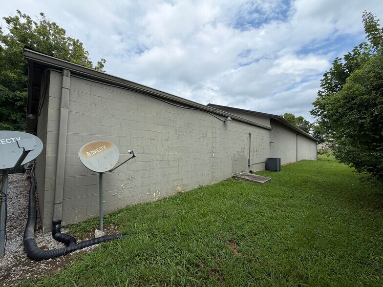 More Photos Of 5136 Highway 321 N, Lenoir City Warehouse For Sale