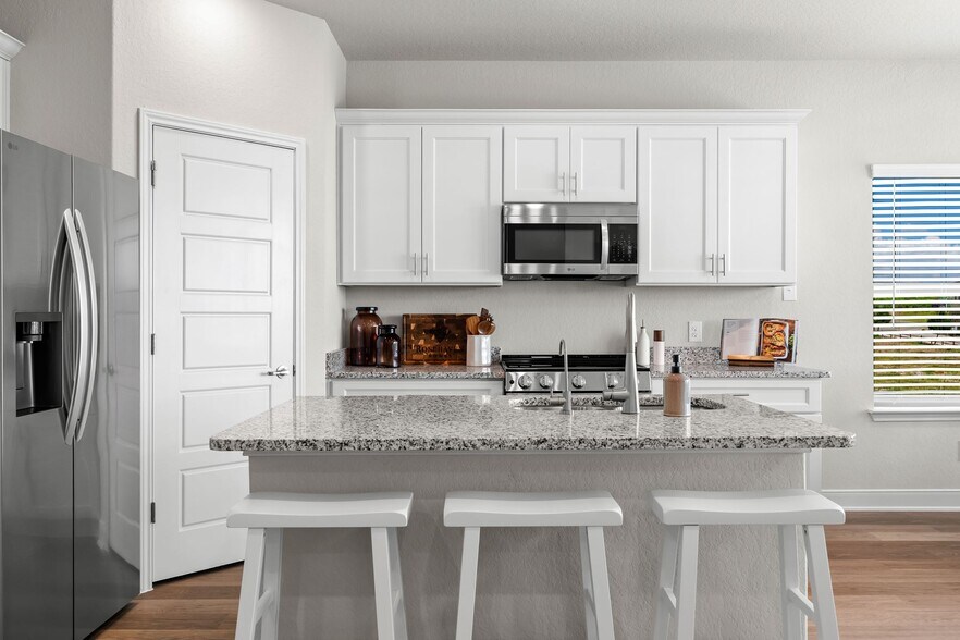More Photos Of 6408 Segovia Ranch, San Antonio Apartments For Sale