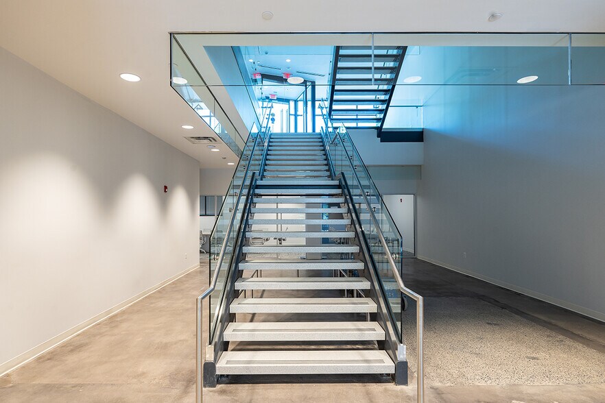 More Photos Of 1450 Research Blvd, Rockville Office For Lease