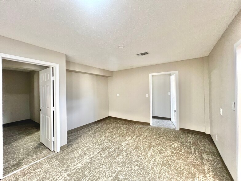 More Photos Of 14006 Old Highway 59 N, Splendora Office For Lease