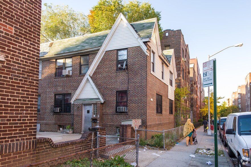 Primary Photo Of 35-48A 73rd St, Jackson Hts, Jackson Heights Office Residential For Sale