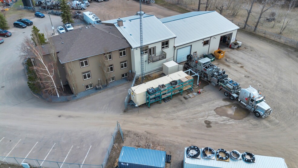 More Photos Of 118 Canal Gdns, Strathmore Light Distribution For Sale