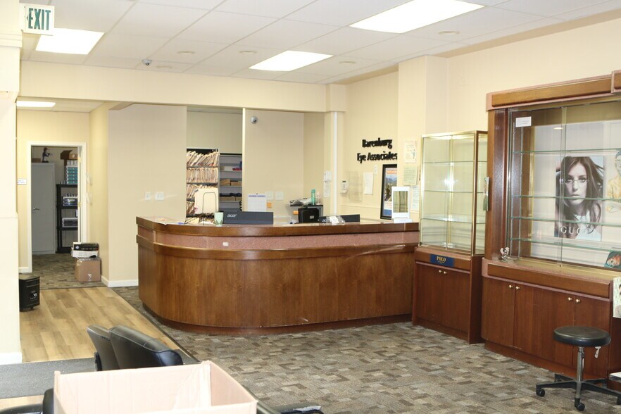 More Photos Of 200 W Fayette St, Baltimore Storefront Retail Office For Sale