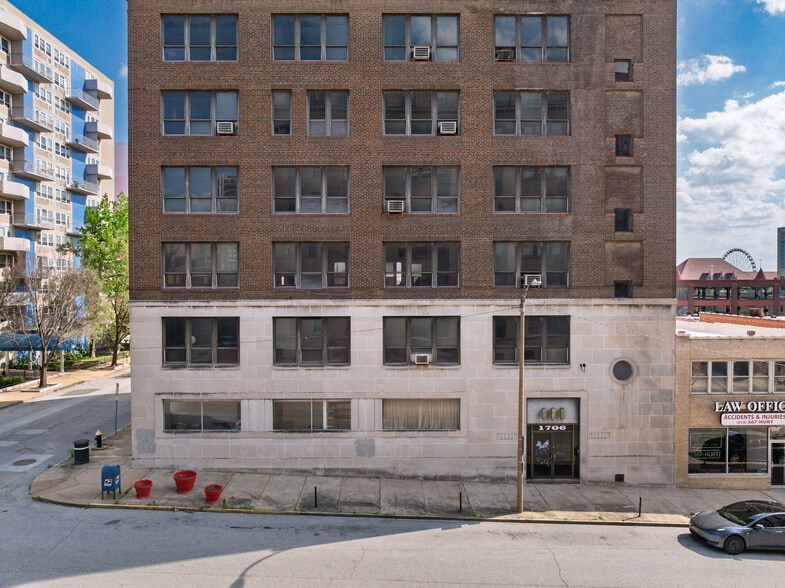 More Photos Of 1700 Olive St, Saint Louis Office For Sale