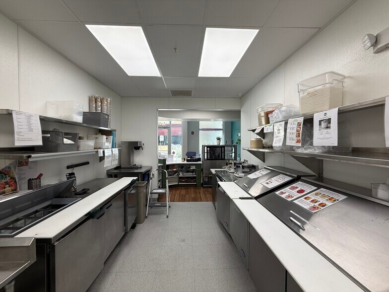 More Photos Of 1415 2nd St, Sarasota Apartments For Lease