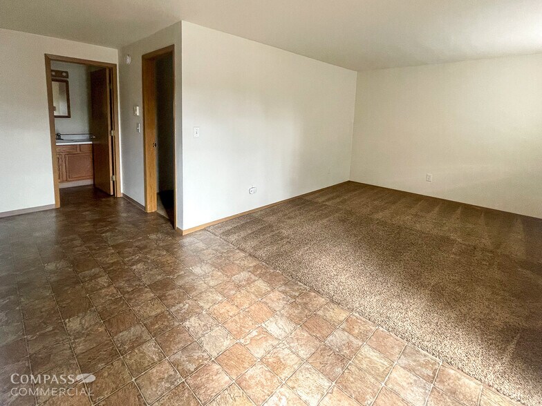 More Photos Of 1597 NW Portland Ave, Bend Apartments For Sale