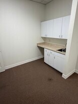 More Photos Of 1034-1050 Bloomingdale Ave, Valrico Storefront Retail Office For Sale