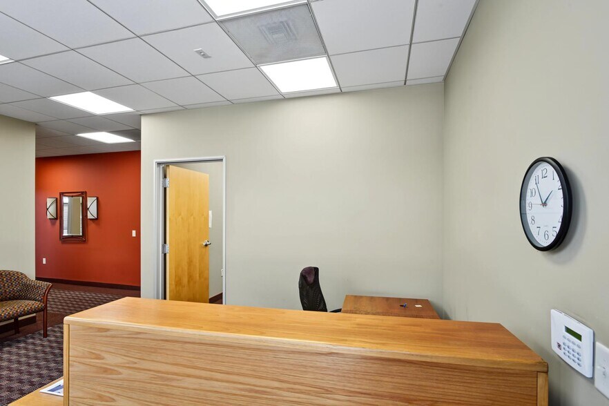 More Photos Of 550 Price Ave, Redwood City Office For Sale