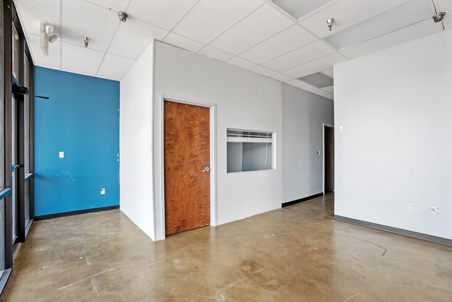 More Photos Of 1015 Martin St S, Pell City Unknown For Lease