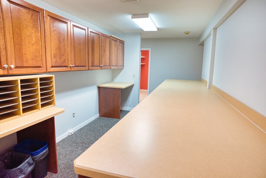 More Photos Of 569 Main St, Monroe Office For Sale