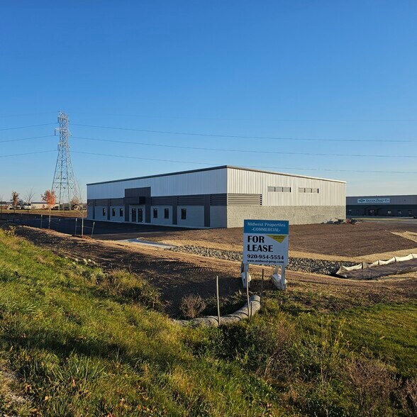 More Photos Of 5795 Neubert Rd, Appleton Warehouse For Lease