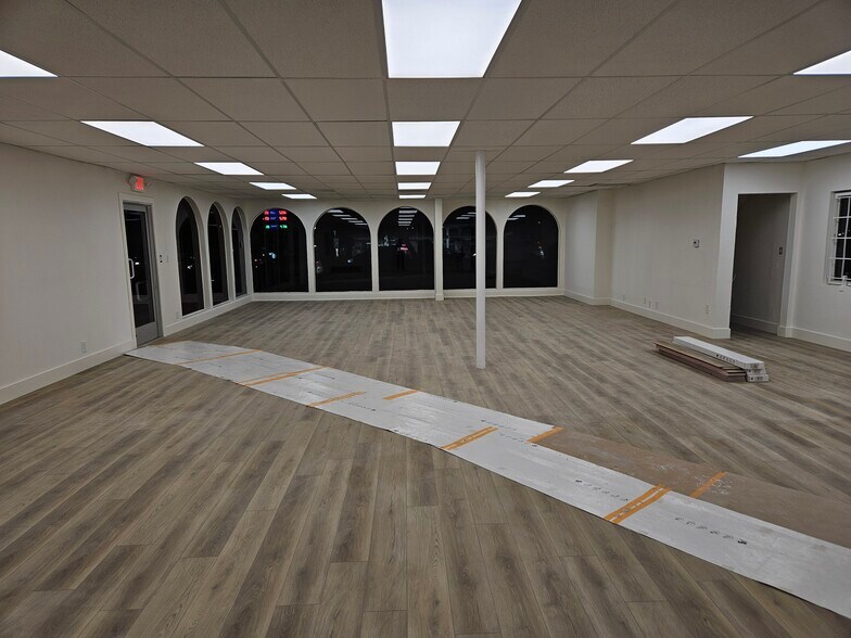 More Photos Of 2706-2708 Artesia Blvd, Redondo Beach Storefront Retail Office For Lease