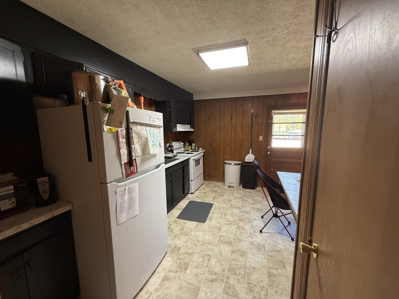 More Photos Of 71 Maple St, Clyde Apartments For Sale