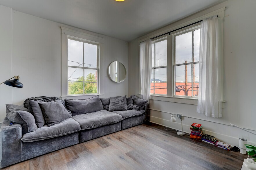 More Photos Of 215 E Willis St, Prescott Apartments For Sale