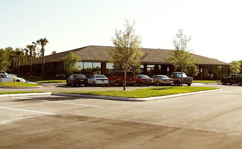 More Photos Of 4502 Woodland Corporate Blvd, Tampa Office For Lease