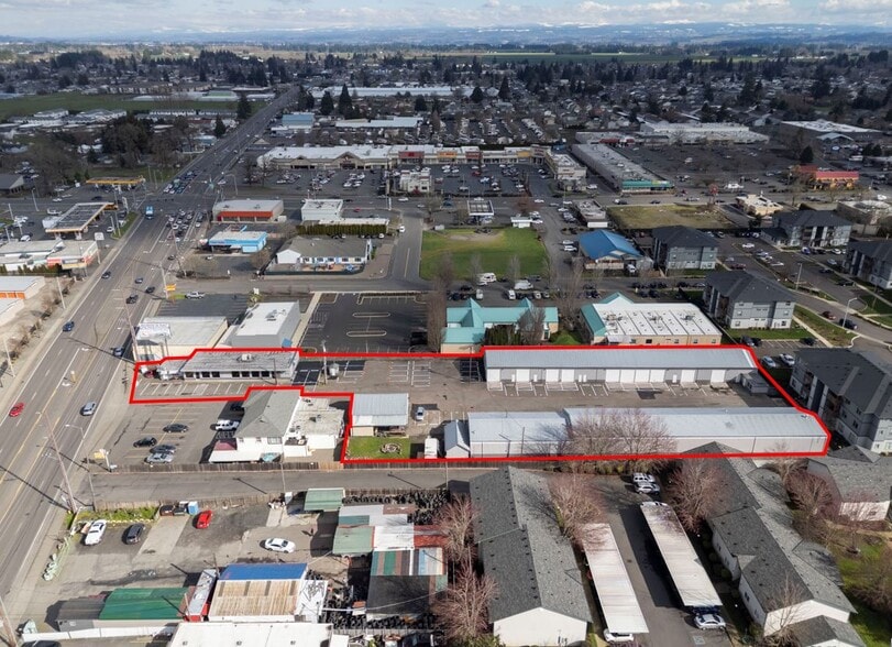 More Photos Of 3790 Silverton Rd NE, Salem Warehouse For Lease