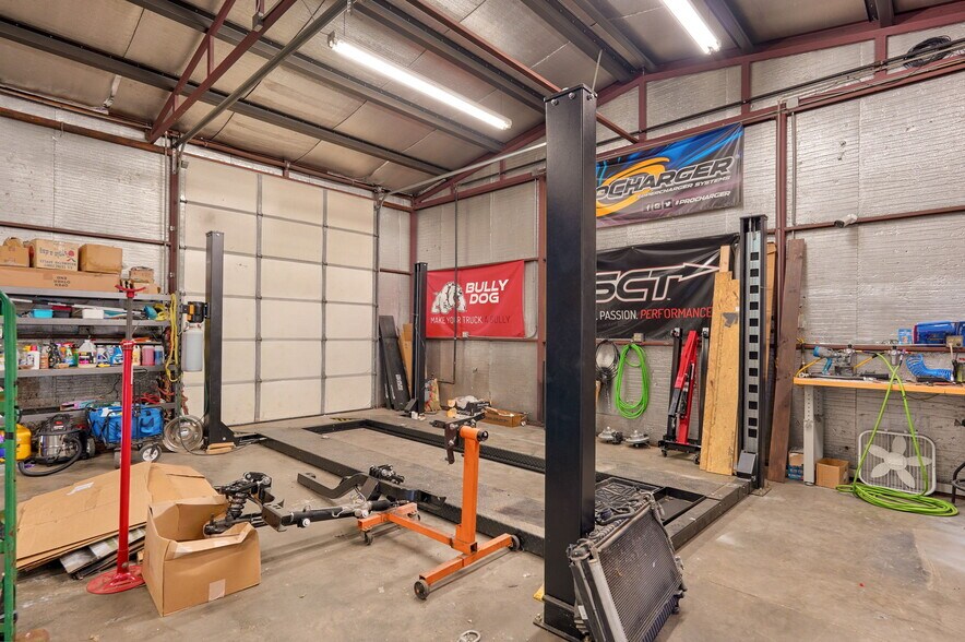 More Photos Of 306 S Washington Ave, Walnut Grove General Retail For Sale