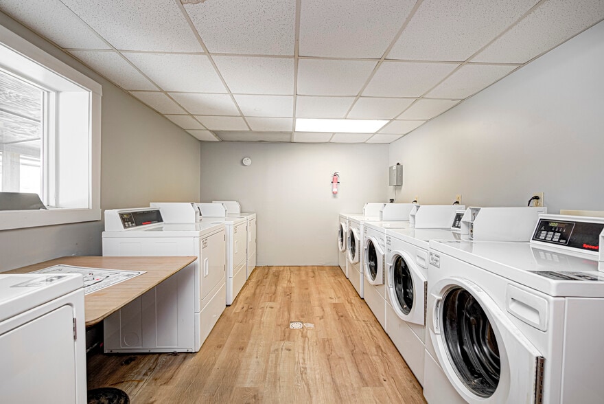 More Photos Of 10705 E Us-136, Indianapolis Apartments For Sale