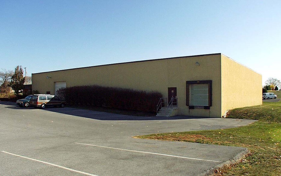 More Photos Of 1185 Division Hwy, Ephrata Warehouse For Lease