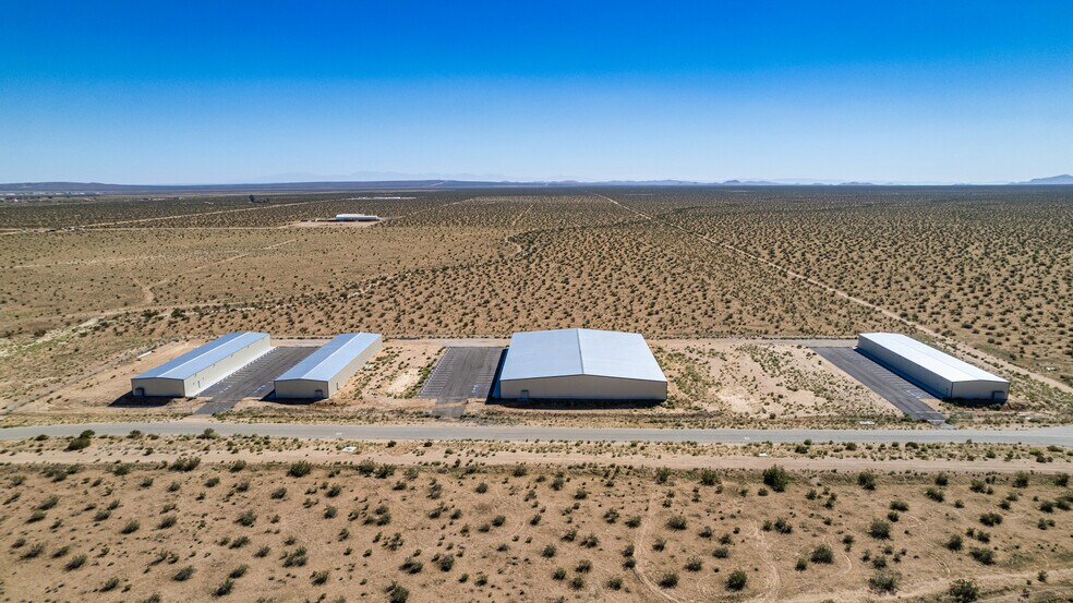 More Photos Of 5650 Lindbergh Blvd, California City Warehouse For Sale