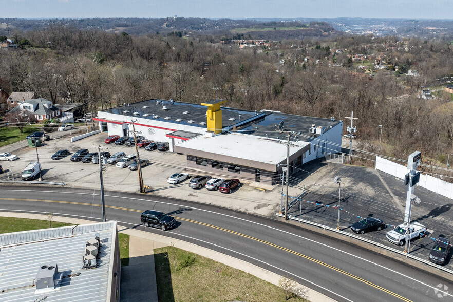 Primary Photo Of 12827 Frankstown Rd, Pittsburgh Auto Dealership For Lease