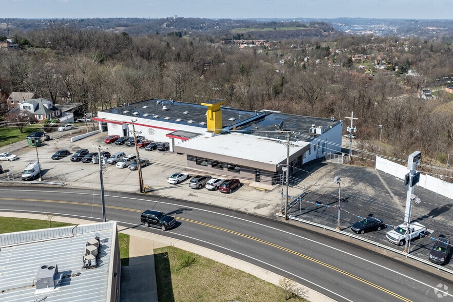 More Photos Of 12827 Frankstown Rd, Pittsburgh Auto Dealership For Lease