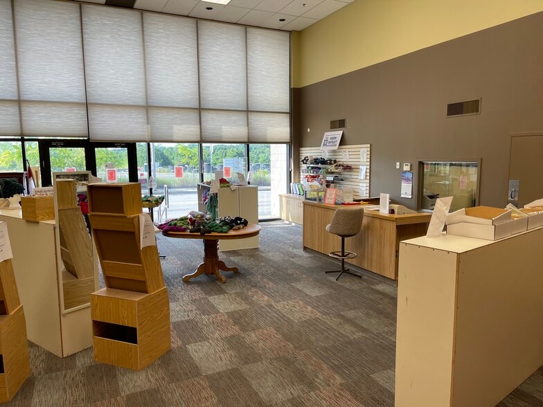 More Photos Of 50 Division St, Pawtucket Warehouse For Lease