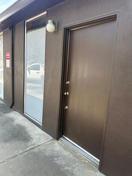 More Photos Of 1421 K St, Modesto Office For Lease