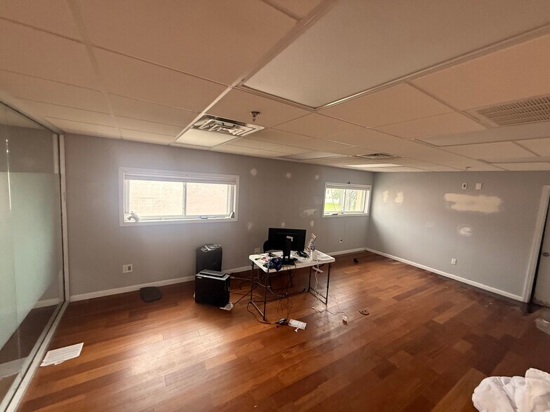 More Photos Of 230 Marion Ave, Linden Research And Development For Sale