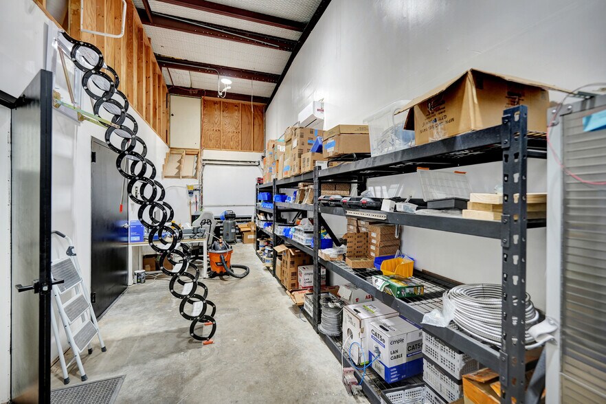 More Photos Of 2811 S County Road 1257, Midland Warehouse For Sale