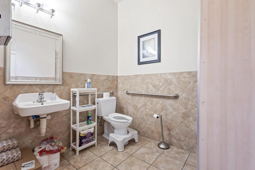 More Photos Of 16515 S 40th St, Phoenix Office For Sale
