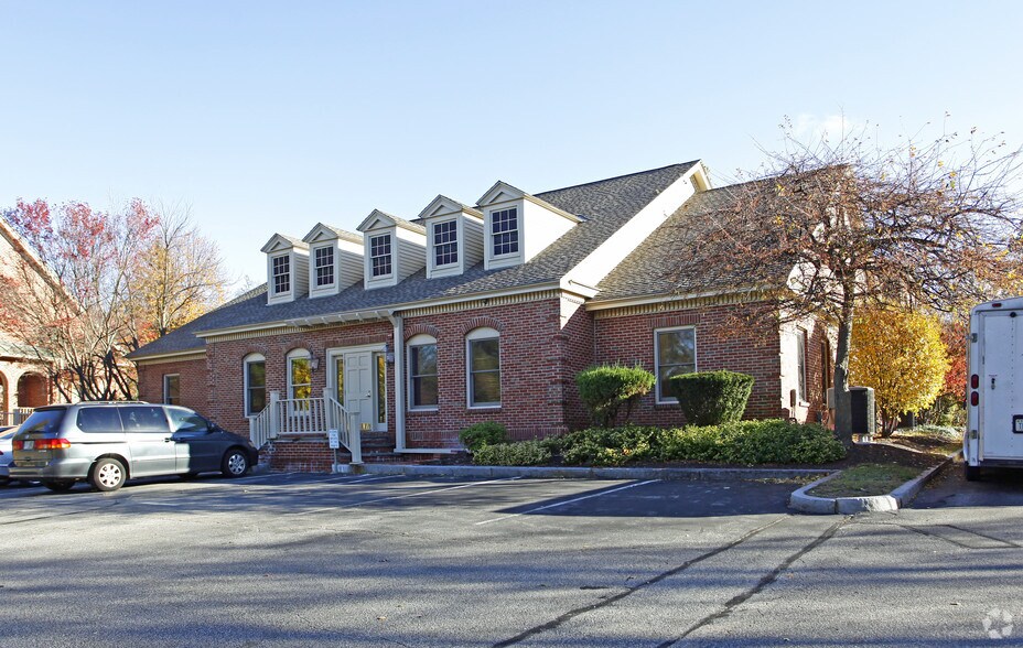More Photos Of 116 S River Rd, Bedford Office For Sale