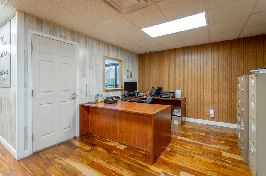 More Photos Of 3294 S Dug Gap Rd, Dalton Warehouse For Sale