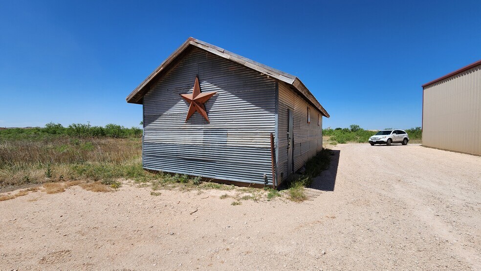 More Photos Of 9300 W County Road 60, Midland Flex For Sale