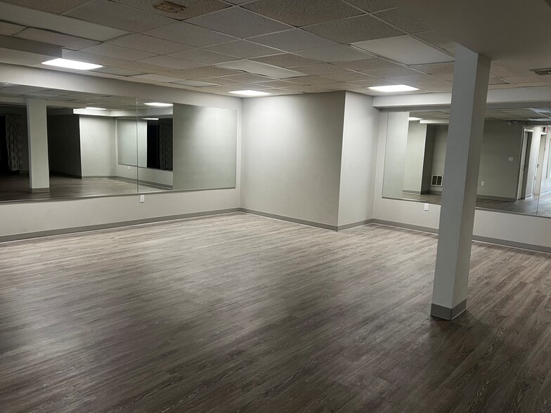 More Photos Of 288 Highland Ave, Cheshire Medical For Lease